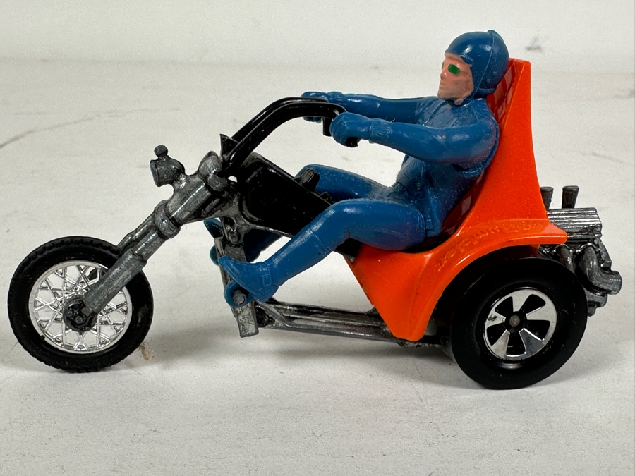 Just Added - Vintage Hot Wheels Rrrumblers 3-Squealer Motorcycle Toy [Photo 2]