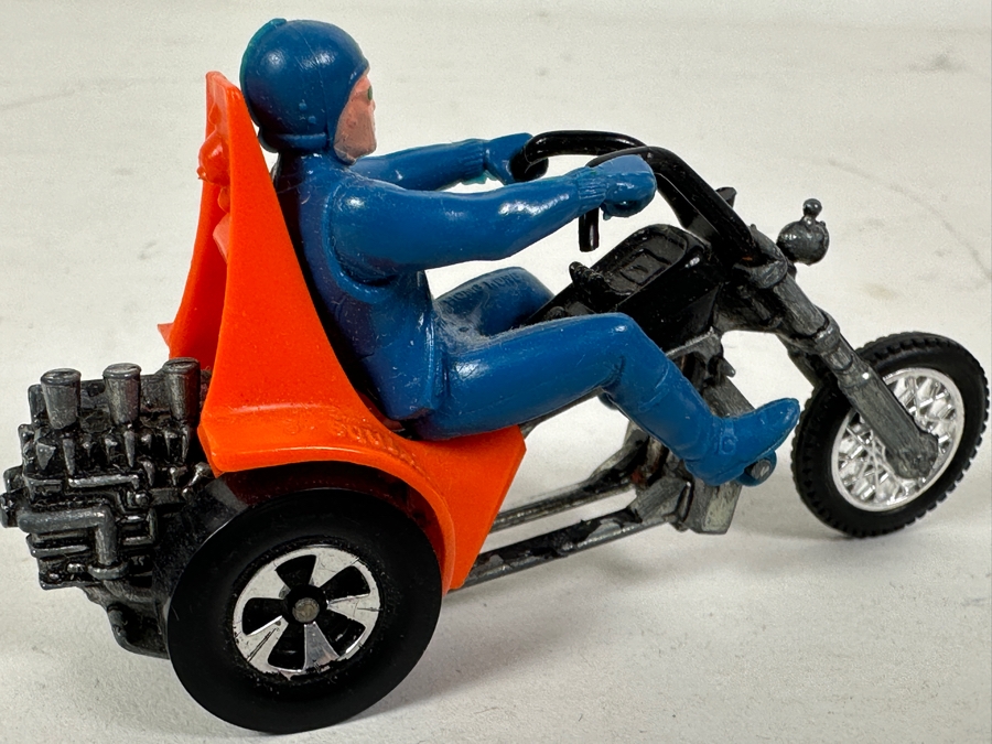 Just Added - Vintage Hot Wheels Rrrumblers 3-Squealer Motorcycle Toy [Photo 6]