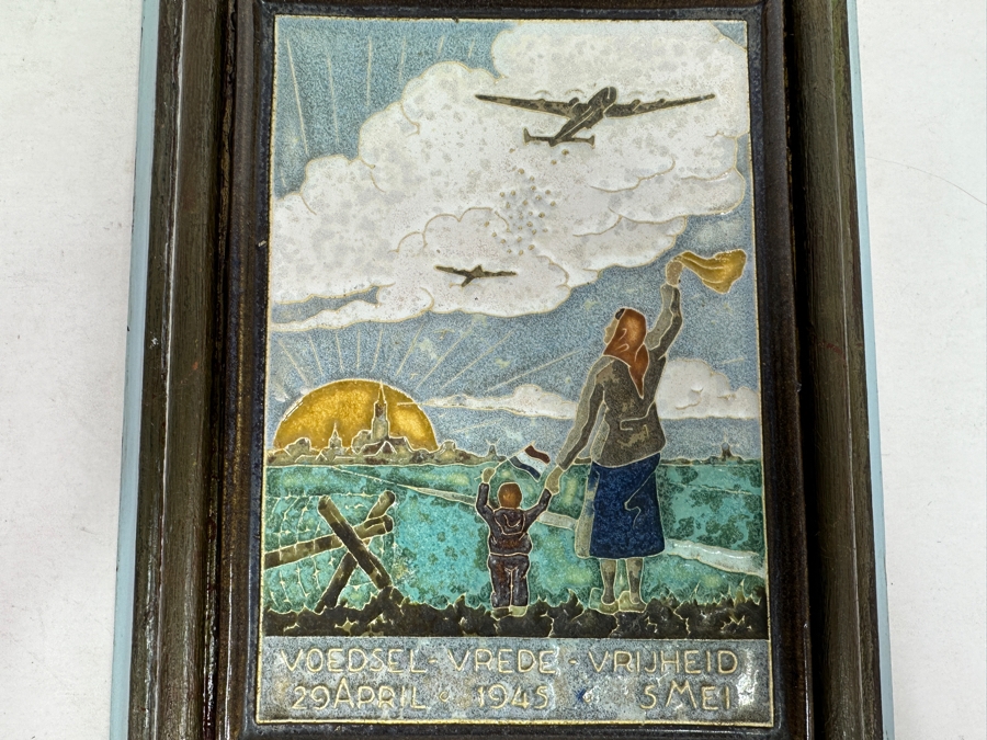 Vintage Royal Delft Cloisonne War Tile Food Dropping Manna Project April 29, 1945 Voedsel Vrede Vrijheid (Food Peace Freedom) 5.5 X 7.5 Framed [Photo 4]