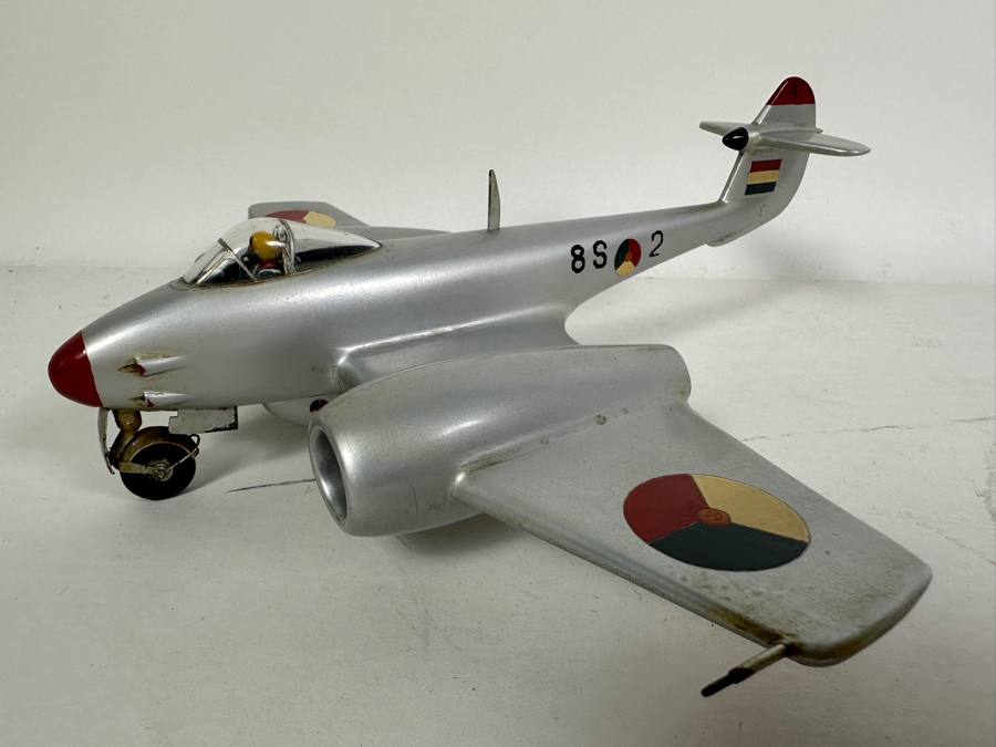 Vintage Hand Painted Gloster Meteor F4 Plane Model With Postcard 8L X 9W [Photo 4]