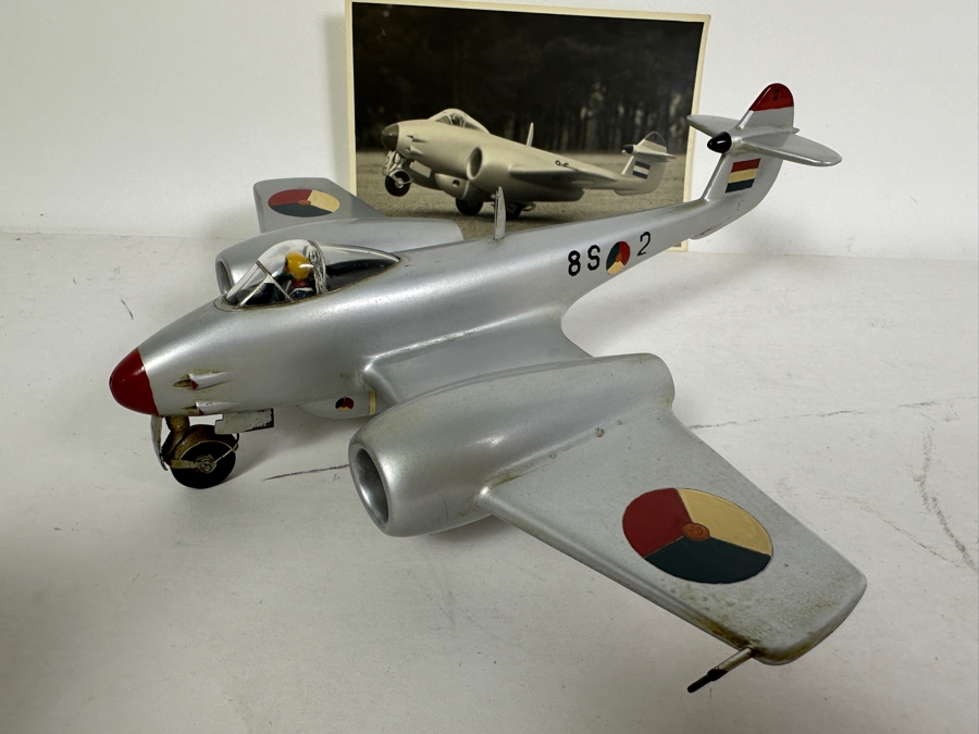 Vintage Hand Painted Gloster Meteor F4 Plane Model With Postcard 8L X 9W [Photo 2]