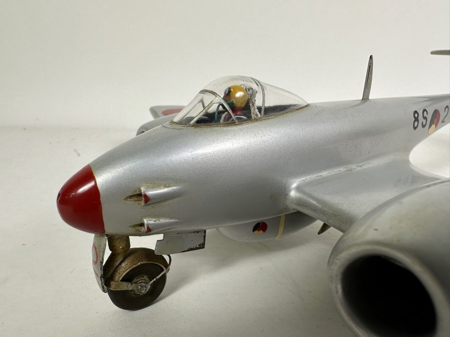 Vintage Hand Painted Gloster Meteor F4 Plane Model With Postcard 8L X 9W [Photo 5]