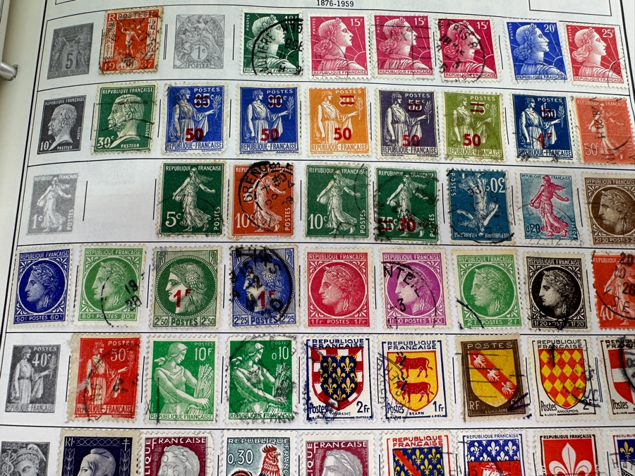 Statesman Deluxe Album Spaces For Nearly 30,000 Postage Stamps Of The World Including China - See Photos For Sampling [Photo 24]