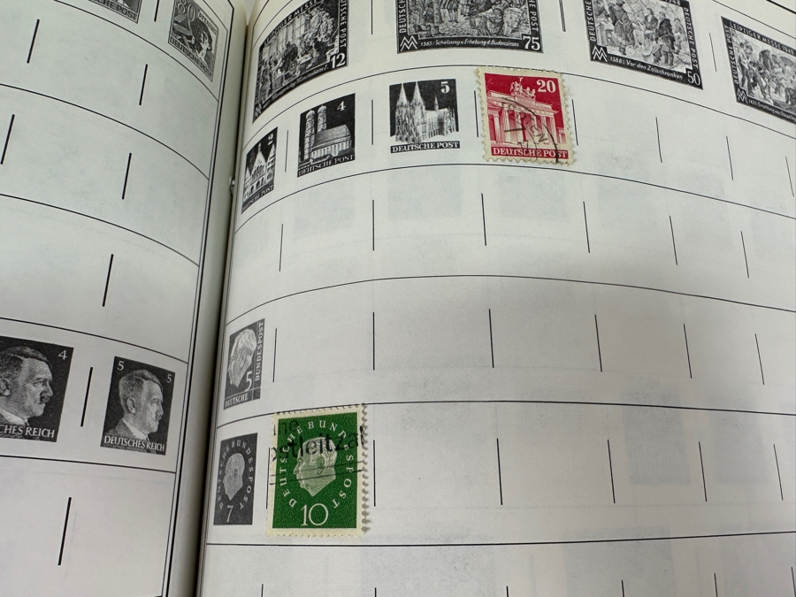 Statesman Deluxe Album Spaces For Nearly 30,000 Postage Stamps Of The World Including China - See Photos For Sampling [Photo 28]