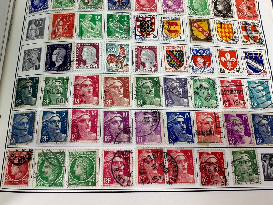 Statesman Deluxe Album Spaces For Nearly 30,000 Postage Stamps Of The World Including China - See Photos For Sampling [Photo 25]