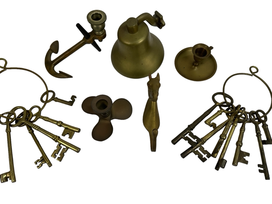 Vintage Brass Decor Lot: Skeleton Keys, Ship's Propeller Candle Holder, Horsehead Coat Hanger, Bell, Ship's Anchor Candle Holder & Candle Holder