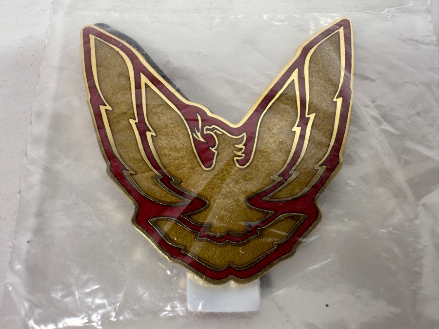 New Old Stock 87-90 Pontiac Trans Am GTA Sail Panel Bird Emblem Flame Red [Photo 3]