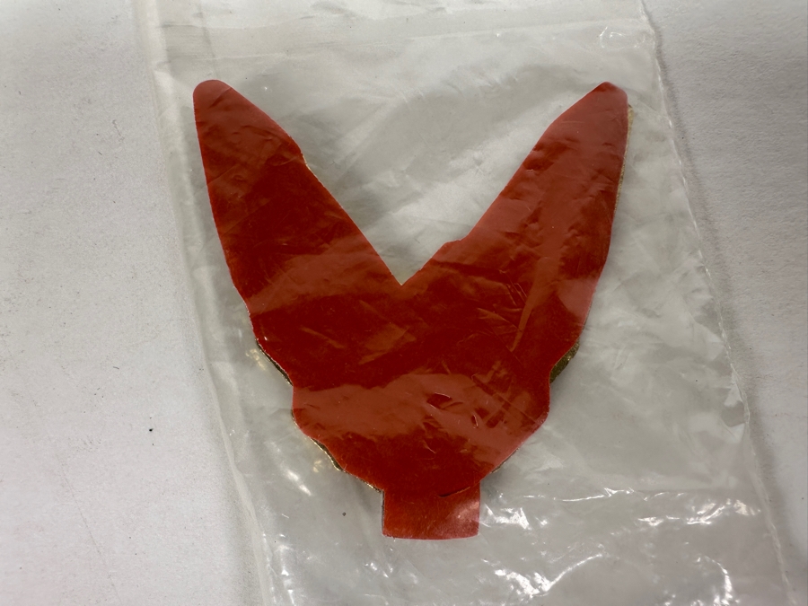 New Old Stock 87-90 Pontiac Trans Am GTA Sail Panel Bird Emblem Flame Red [Photo 4]