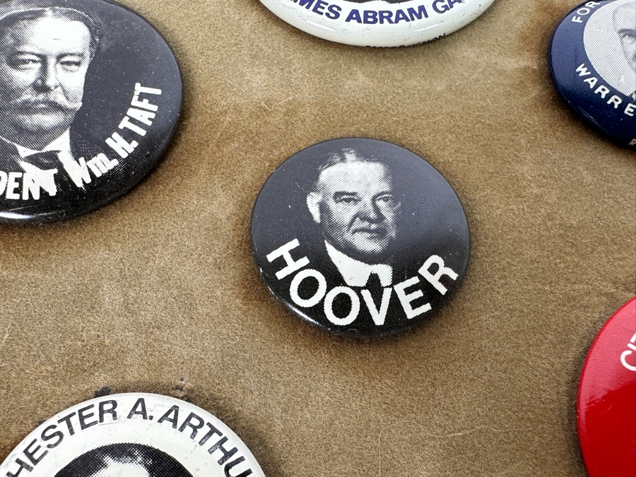 Collection Of Old United States Presidential Campaign Buttons With Display Frame - See Photos [Photo 18]