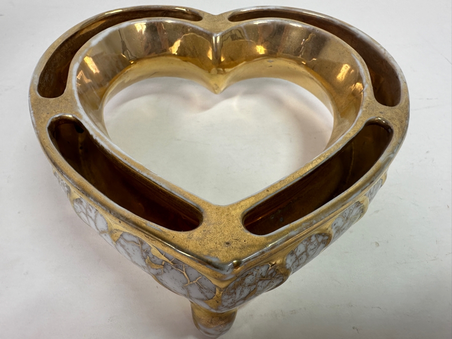 Heart Shaped Hand Painted Ceramic Vase 6.5W X 7D X 2H [Photo 2]