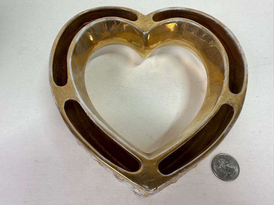 Heart Shaped Hand Painted Ceramic Vase 6.5W X 7D X 2H [Photo 4]