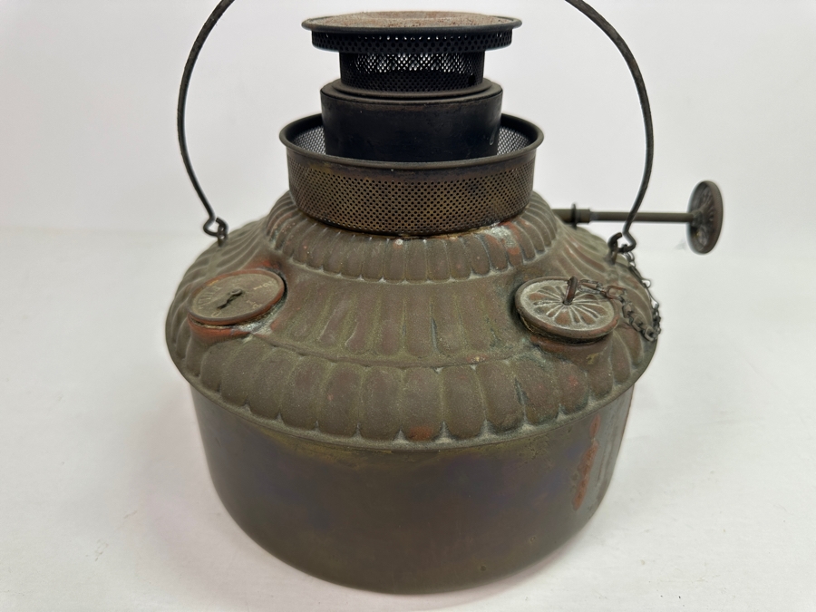 Antique Kerosene Heater [Photo 3]