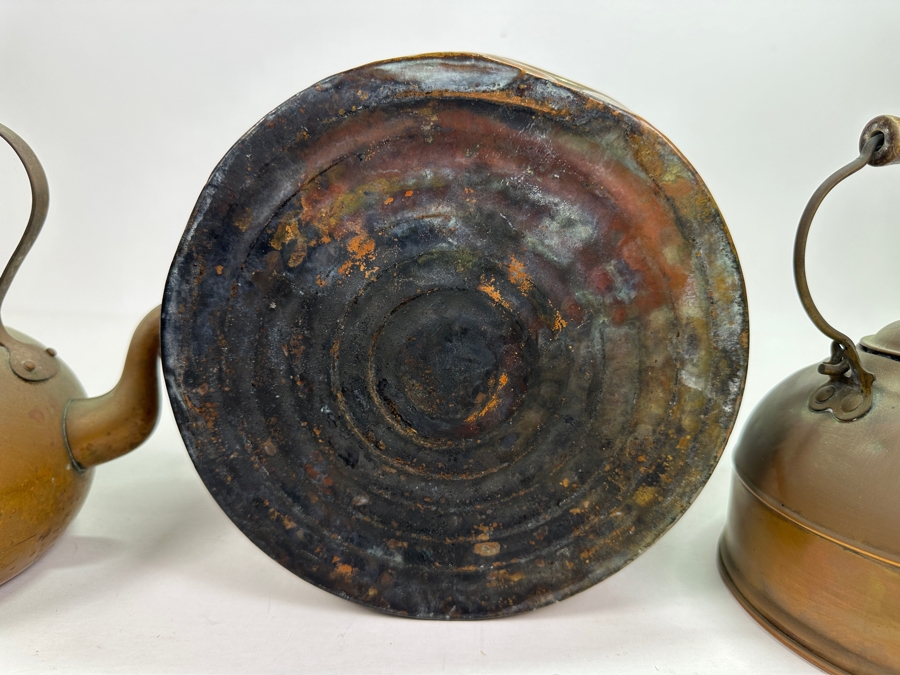 Three Vintage Copper Teapots [Photo 9]