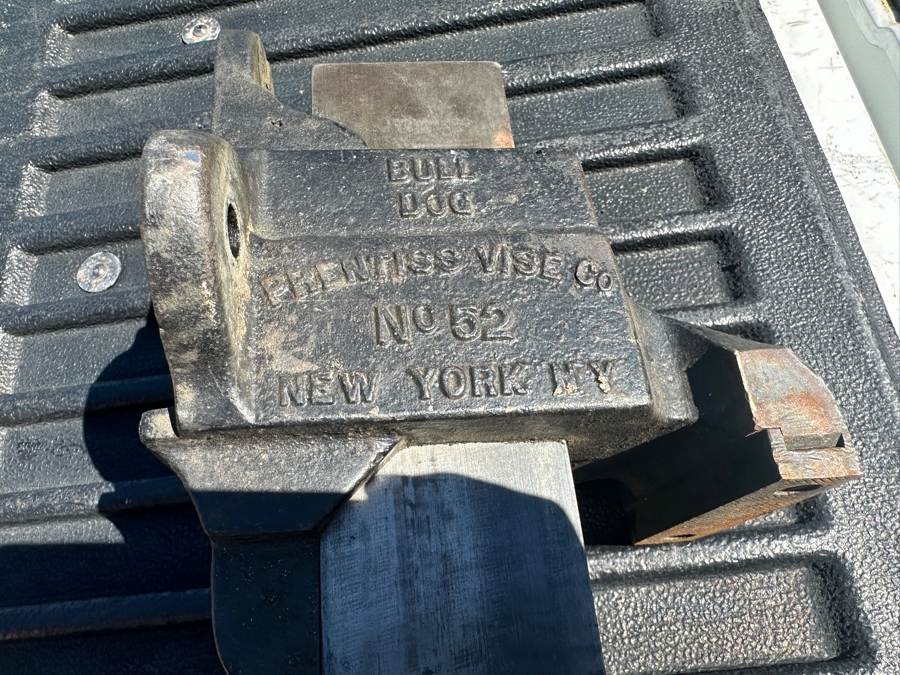 Prentiss Vise Co Bull Dog No. 52 New York, NY Vise [Photo 4]