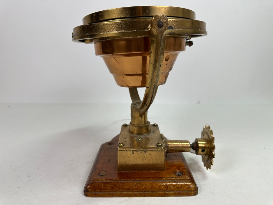 Vintage The Wood Freeman 'Metal Marine Pilot' Fircrest Tacoma, WA 'It Holds The Course You Give It' Brass Compass 7.5W X 7D X 9.25H [Photo 18]