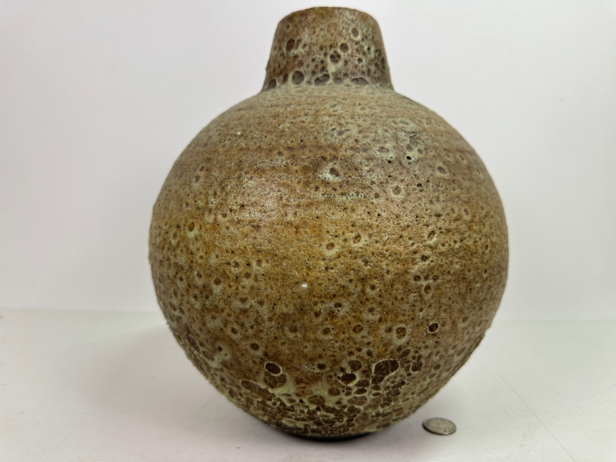 Large Signed Mid-Century Pottery Lava Vase Artist Signed Underneath 007 RAR? [Photo 5]