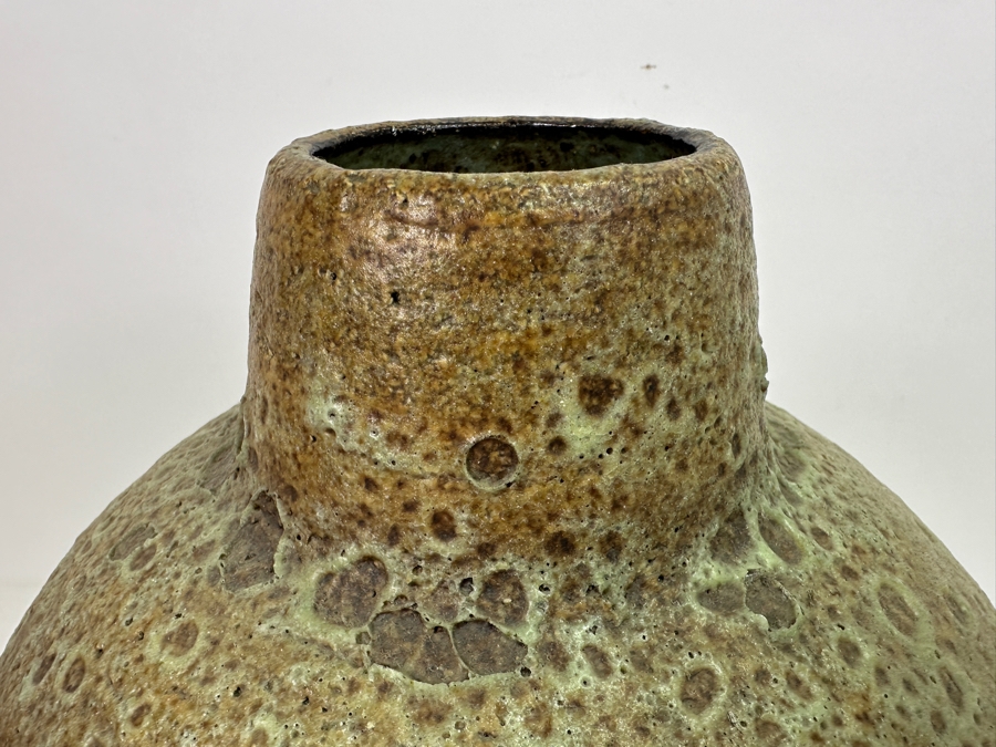 Large Signed Mid-Century Pottery Lava Vase Artist Signed Underneath 007 RAR? [Photo 4]
