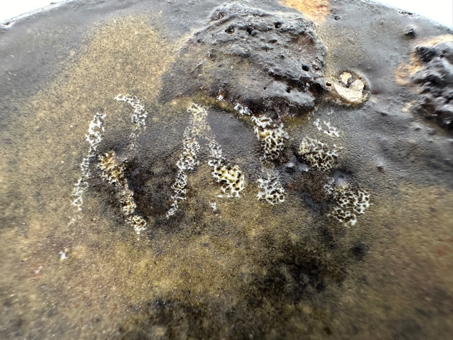 Large Signed Mid-Century Pottery Lava Vase Artist Signed Underneath 007 RAR? [Photo 8]