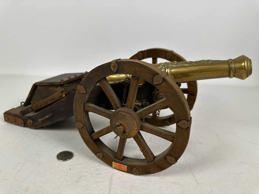 Large Vintage Italian Solid Brass Field Cannon Model With Wooden Carriage Cart Made In Italy 16'L X 6'H [Photo 2]