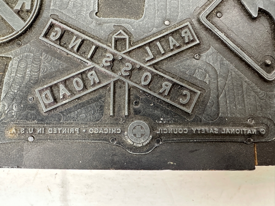 Vintage Original National Safety Council Metal Press Block Printing Stamp 'Heed Signs Of Life' Yield, Rail Road Crossing, Speed Zone Ahead 8 X 11 [Photo 4]