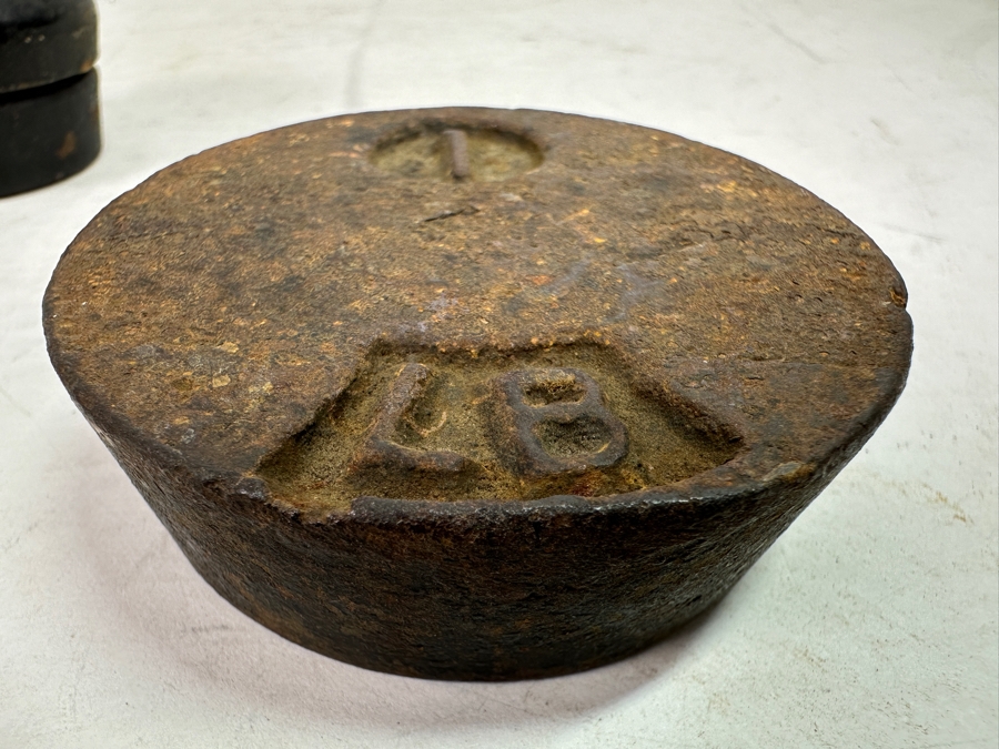 Antique Cast Iron Balance Scale K. K. 20'W With Set Of Antique Brass Weights And Cast Iron Weights [Photo 20]