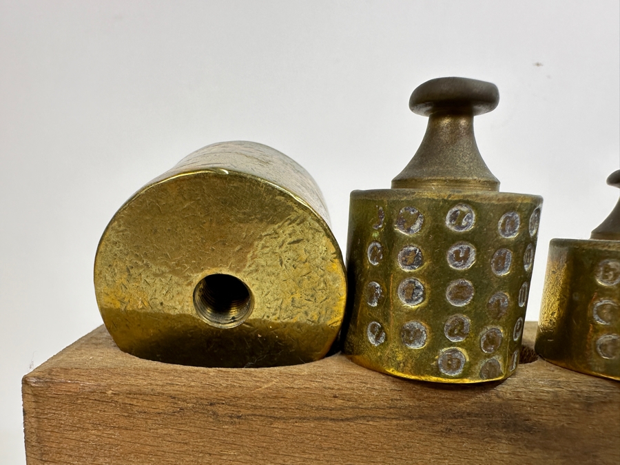 Antique Cast Iron Balance Scale K. K. 20'W With Set Of Antique Brass Weights And Cast Iron Weights [Photo 14]