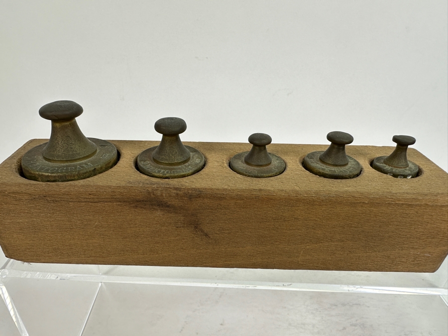 Antique Cast Iron Balance Scale K. K. 20'W With Set Of Antique Brass Weights And Cast Iron Weights [Photo 15]