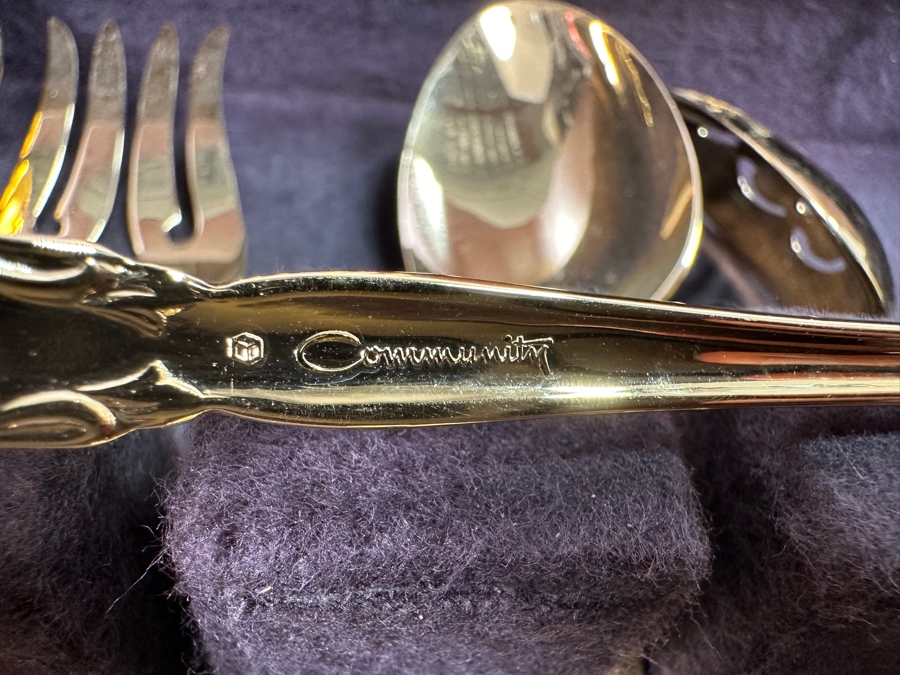 Vintage Gold Plated Royal Gallery Flatware Set With Wooden Case 18W X 12D X 7H Approximate Service For 6 [Photo 12]