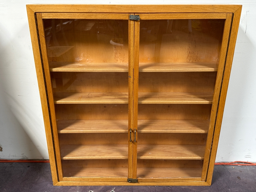 Solid Wood Lockable Narrow Display Cabinet Case 41.5W X 7D X 44.5H [Photo 3]