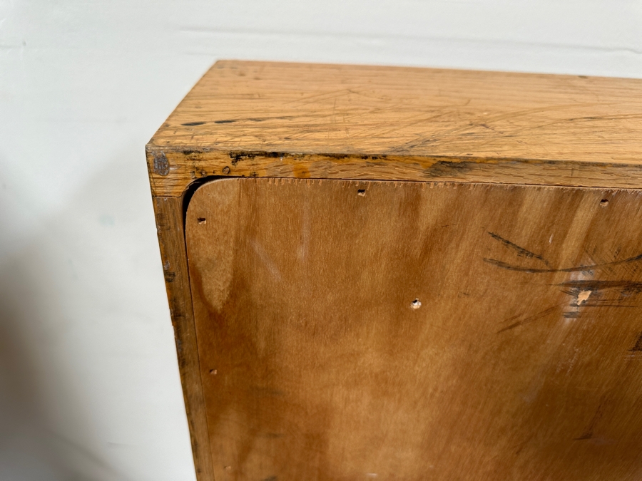 Solid Wood Lockable Narrow Display Cabinet Case 41.5W X 7D X 44.5H [Photo 13]