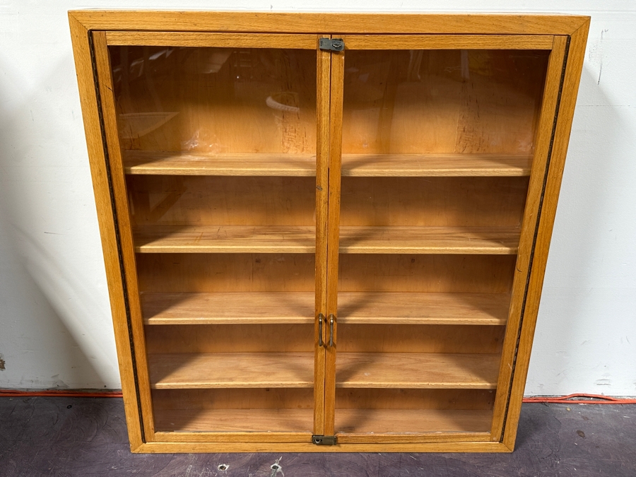 Solid Wood Lockable Narrow Display Cabinet Case 41.5W X 7D X 44.5H [Photo 2]