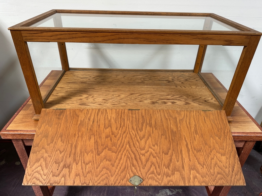 Countertop Display Case With Lockable Hinged Back (Have Key) 35.5W X 18.5D X 16H [Photo 7]