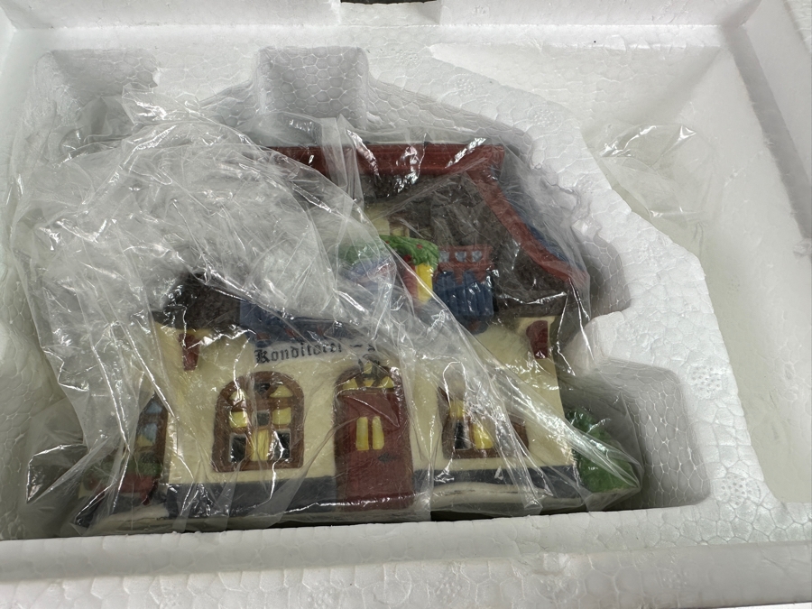 (10) Department 56 Hand Painted Porcelain Villages With Boxes - See Photos [Photo 17]
