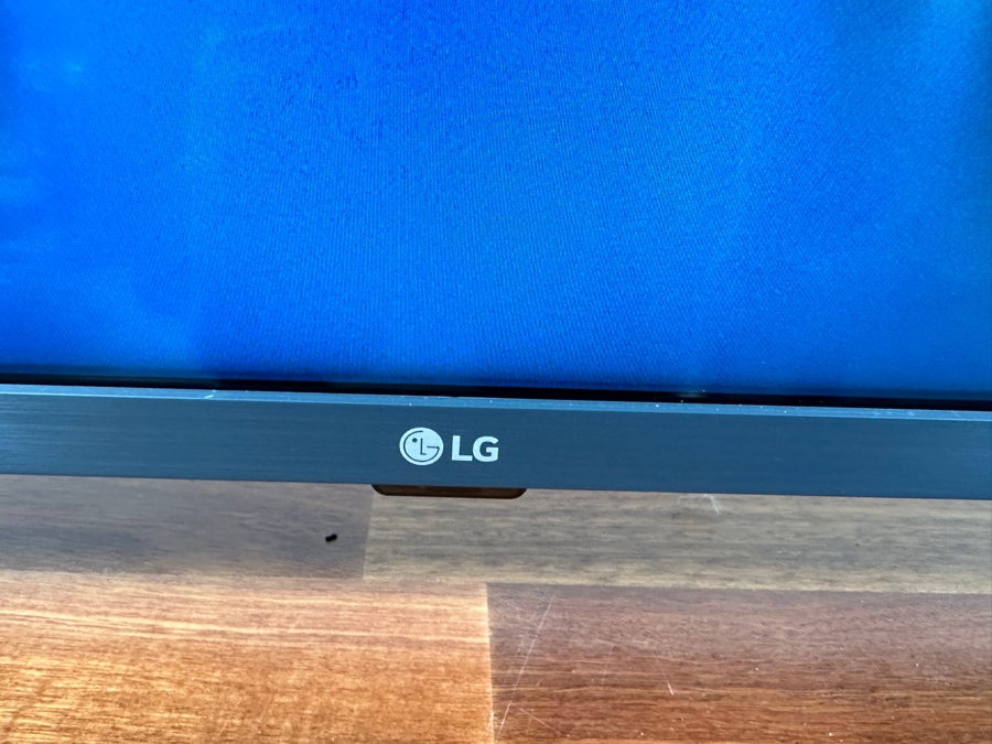 LG 50UM7300AUE 50 Inch Class 4K Ultra HD LED LCD TV [Photo 4]