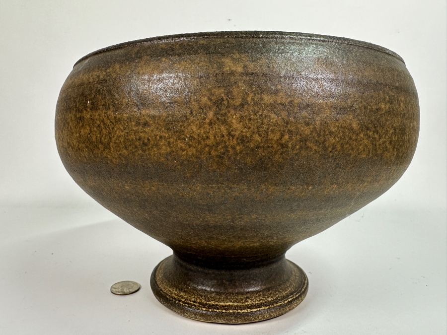 Vintage Mid-Century Modern Vase 9.5W X 7H [Photo 3]