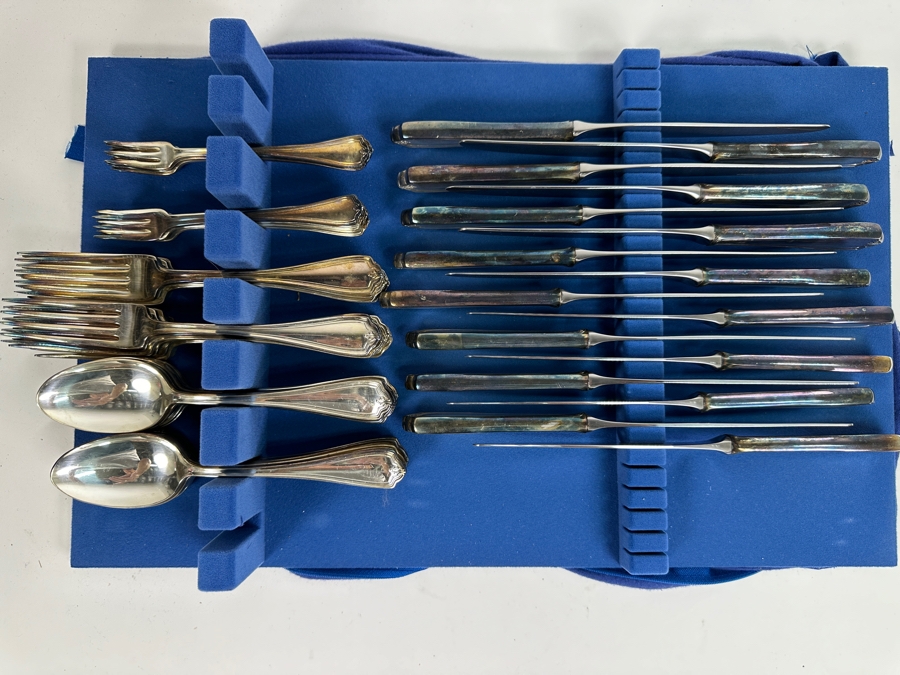 International Silver Silverplate Flatware Set - Approximate Service of 15 [Photo 4]