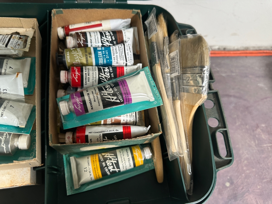 Plano Plastic Guide Elite Fishing Tackle Box Filled With Art Supplies Including Paint Brushes - See Photos [Photo 8]