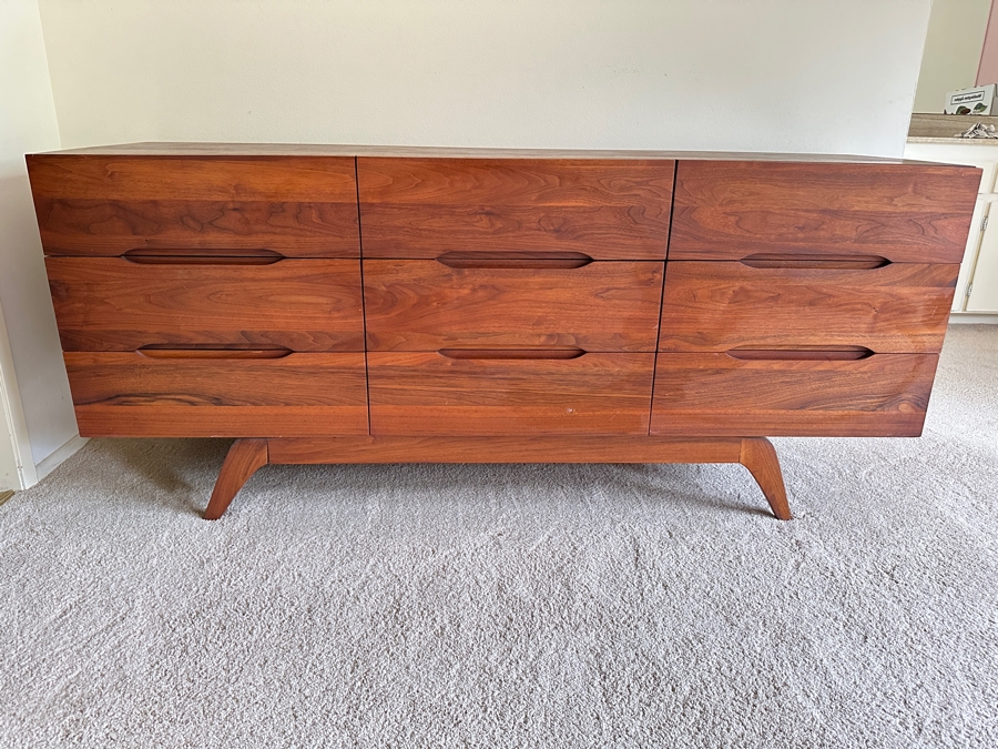 Just Added - Vintage Mid-Century Modern Solid Walnut Dresser / Credenza 9-Drawer Dresser 66W X 19D X 29H [Photo 4]