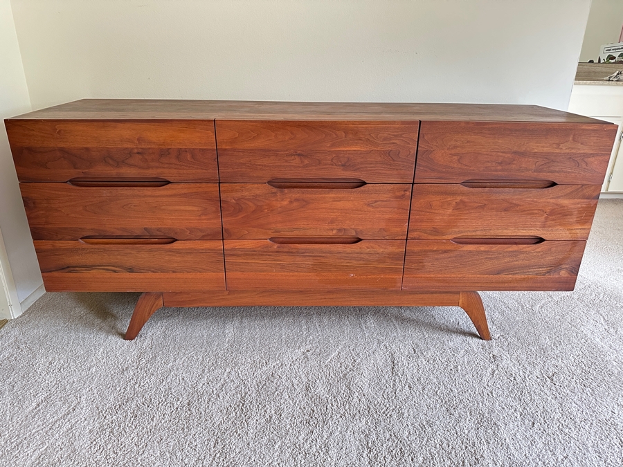 Just Added - Vintage Mid-Century Modern Solid Walnut Dresser / Credenza 9-Drawer Dresser 66W X 19D X 29H [Photo 3]