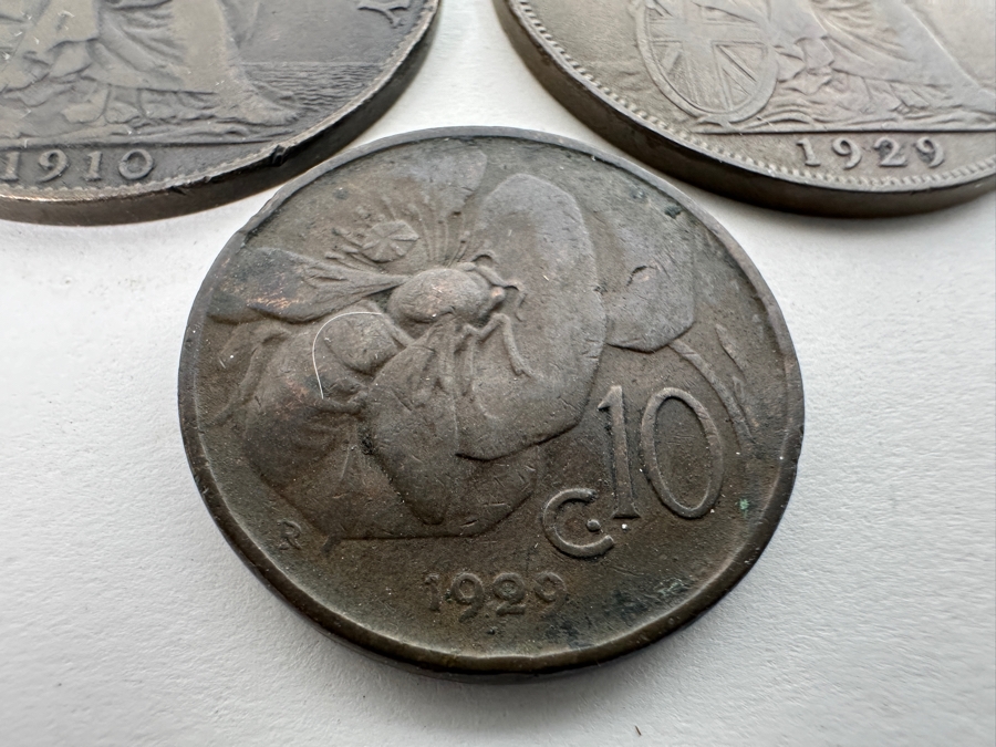 Just Added - Vintage RAF Sweetheart Brooch Wings With 1910 Great Britain Penny, 1929 Great Britain Penny & 1929 Italian 10 Cents Bee [Photo 5]