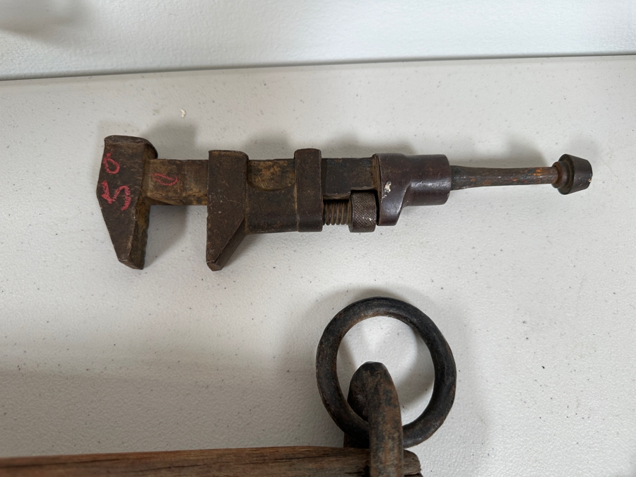 Just Added - Vinage Primitive Farm / Tools Lot: Vintage Metal S. Newhouse Trapper Trap No. 4 (Left Bottom), Pair Of Wooden / Wrought Iron Horse Hames, Wooden Clamps, Wrench, Vintage Sickle, Vintage Corn Chopper, Horse Yoke - See Photos [Photo 11]