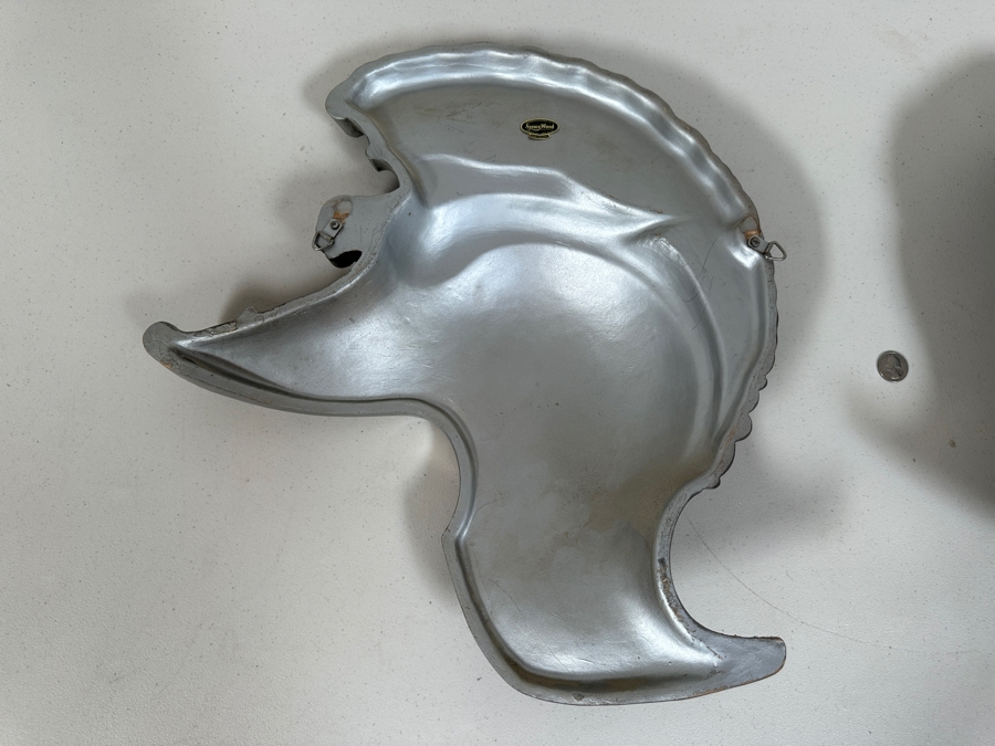 Just Added - Vintage Mid-Century Modern Pair Of Syroco Wall Hanging Roman Gladiator Gargoyle Helmets 16W X 18H [Photo 10]