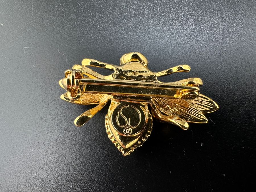 Vintage St. John Goldtone Crystal Bee Brooch Pin [Photo 3]