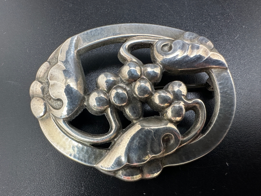 Georg Jensen Sterling Silver Design 101 Moonlight Grapes Brooch Pin 11.4g [Photo 2]