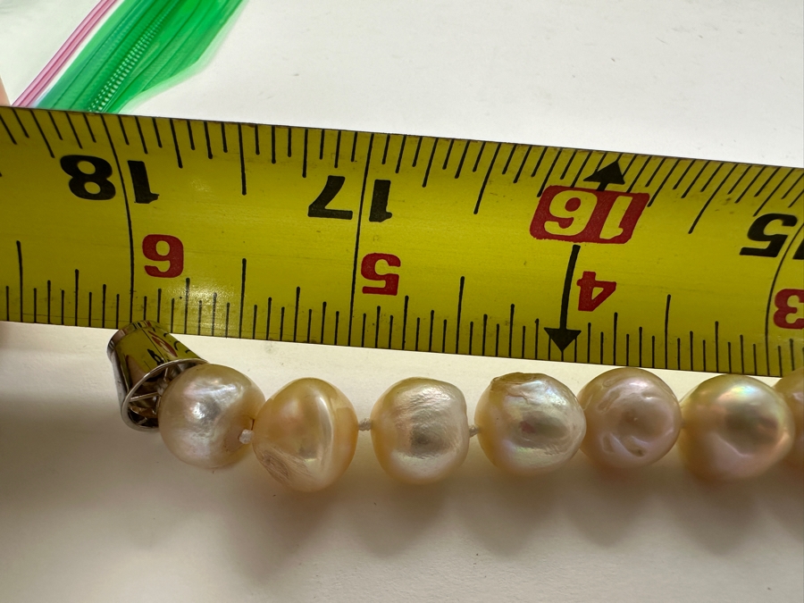 18' Baroque Pearl Necklace [Photo 6]