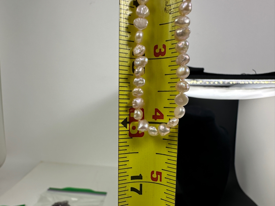 32' Pearl Necklace [Photo 3]