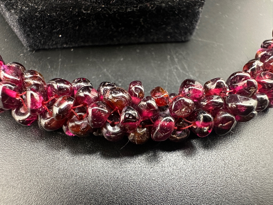 26' Vintage Woven Garnet Beaded Necklace [Photo 2]