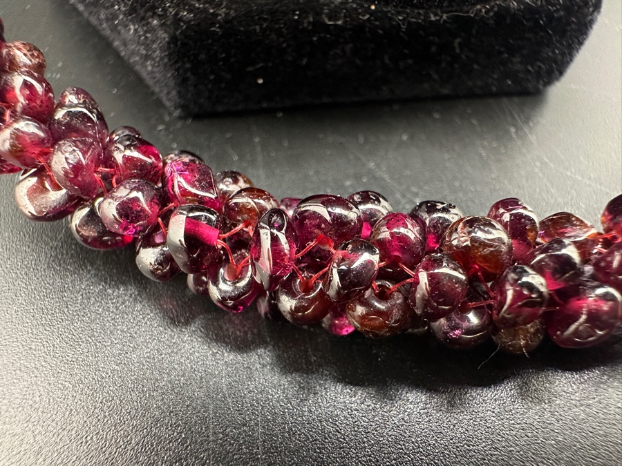 26' Vintage Woven Garnet Beaded Necklace [Photo 3]