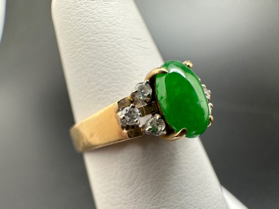 14K Jade Ring (2.9g) with Melee Diamonds (missing one)  ～.08 cttw Size 5 FMV $250 Retail $500 [Photo 5]