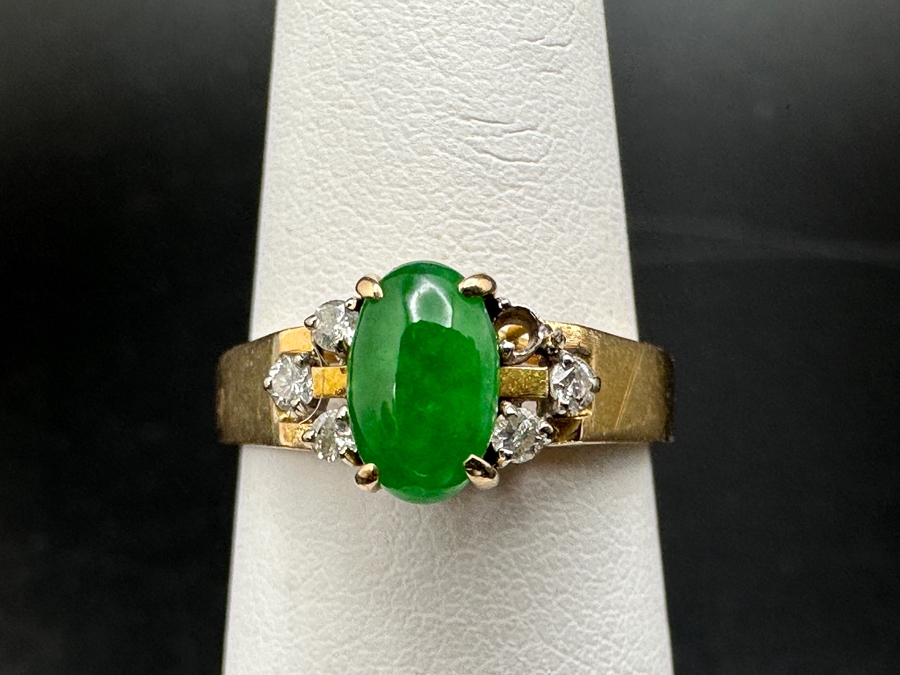 14K Jade Ring (2.9g) with Melee Diamonds (missing one)  ～.08 cttw Size 5 FMV $250 Retail $500 [Photo 3]